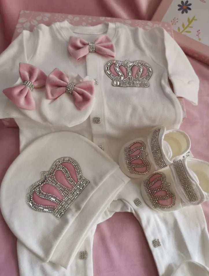 5-delige babykledingset van katoen met romper, broek, shirt en muts voor pasgeboren baby's