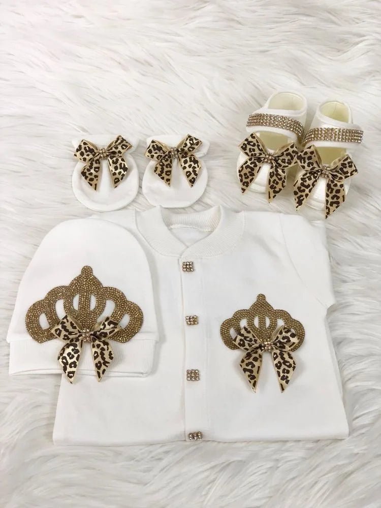 5-delige babykledingset van katoen met romper, broek, shirt en muts voor pasgeboren baby's