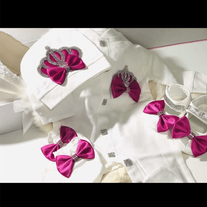 5-delige babykledingset van katoen met romper, broek, shirt en muts voor pasgeboren baby's