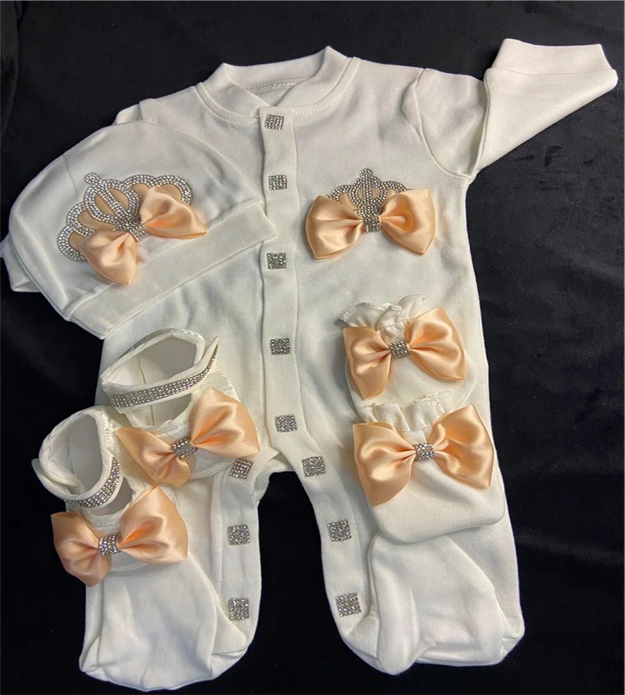 5-delige babykledingset van katoen met romper, broek, shirt en muts voor pasgeboren baby's