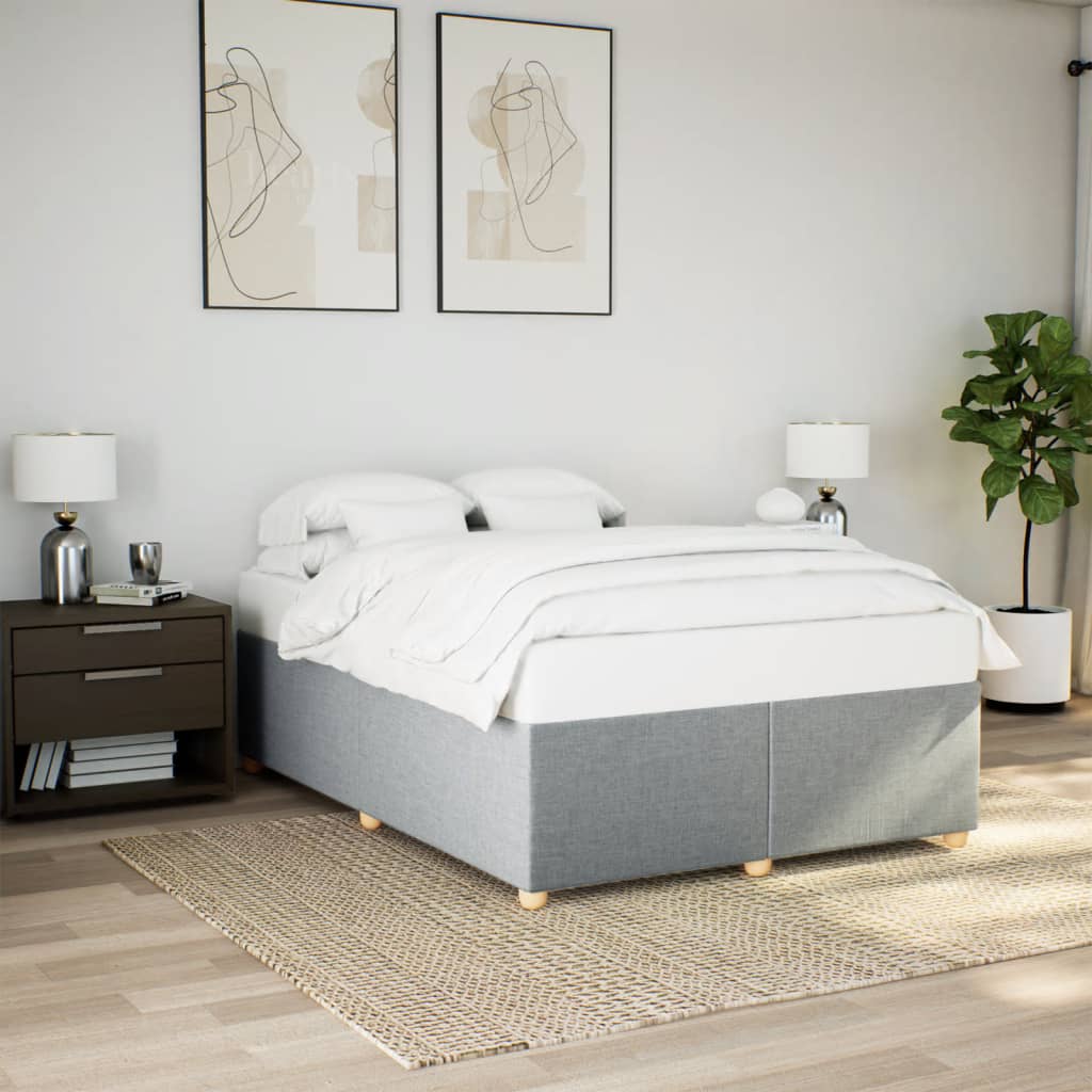 Taupekleurig gestoffeerd bedframe van 200x200 cm met stevige lattenbodem voor tweepersoonsmatras