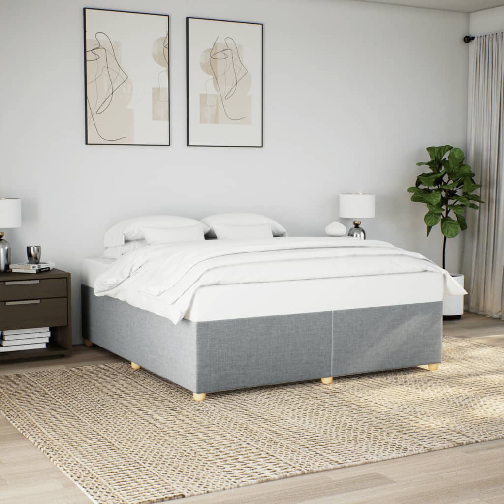 Taupekleurig gestoffeerd bedframe van 200x200 cm met stevige lattenbodem voor tweepersoonsmatras