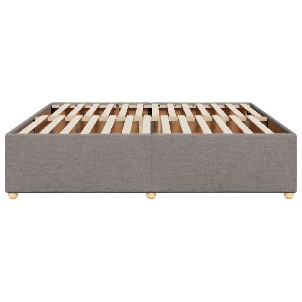 Taupekleurig gestoffeerd bedframe van 200x200 cm met stevige lattenbodem voor tweepersoonsmatras
