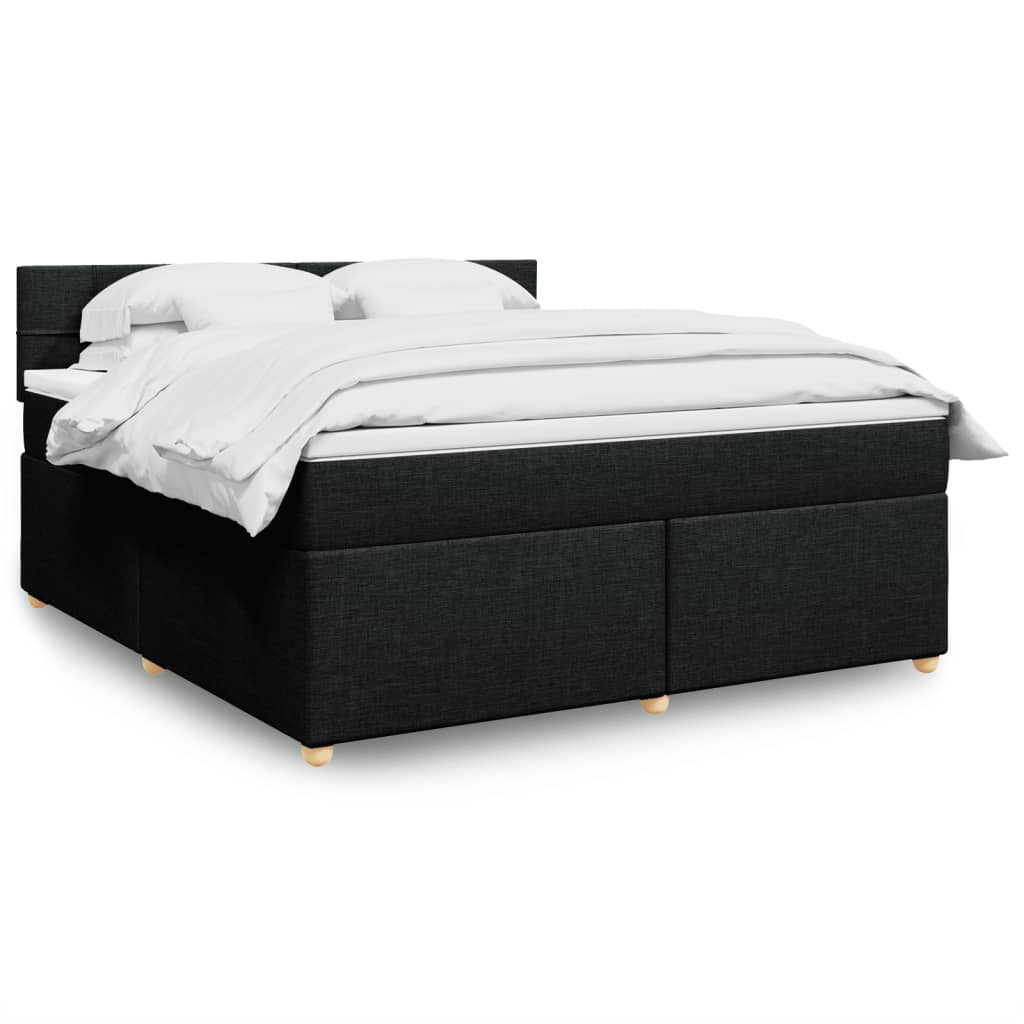 Taupekleurige boxspring van 200x200 cm met pocketveringmatrassen, topmatras en gestoffeerd hoofdbord