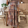 Bohemian damesjurk met vintage geometrische print en korte mouwen