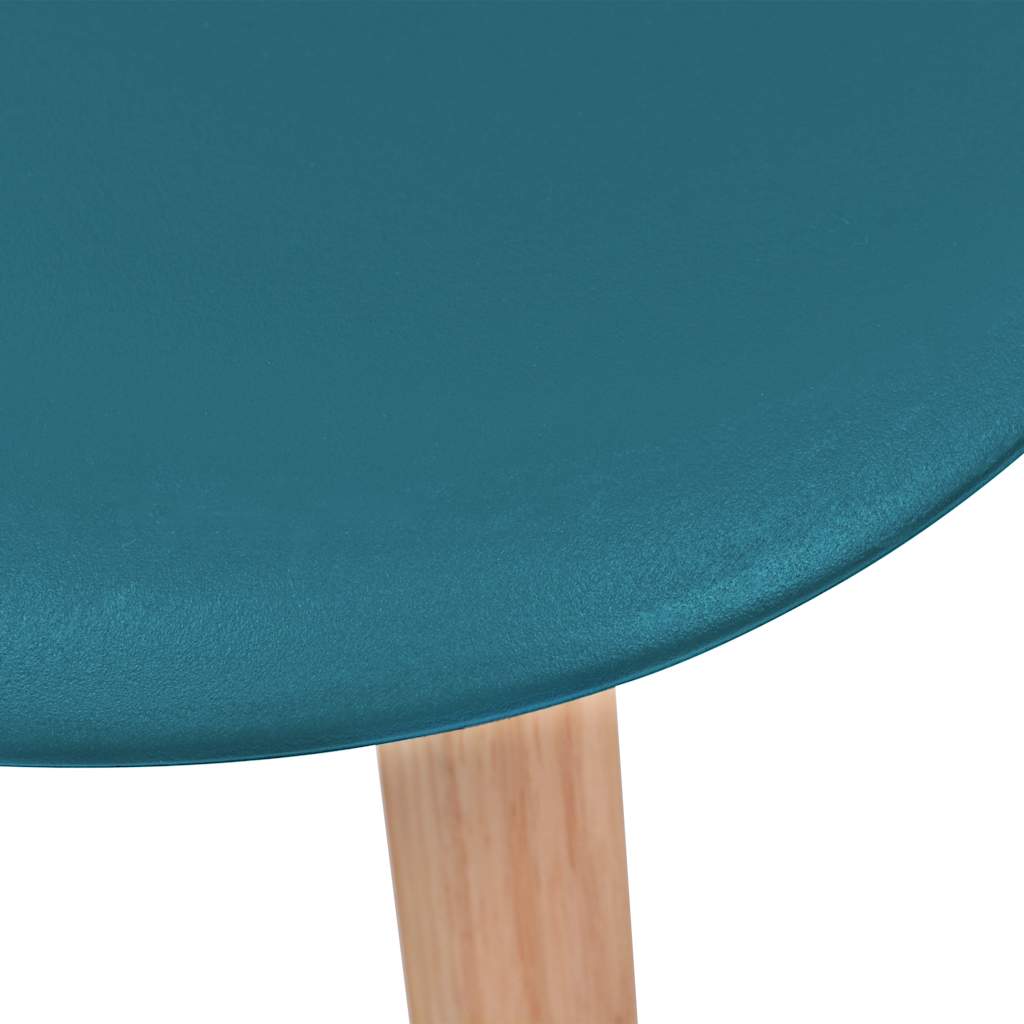Set van vier turquoise Scandinavische eetkamerstoelen met ergonomische kunststof kuipzitting en houten poten
