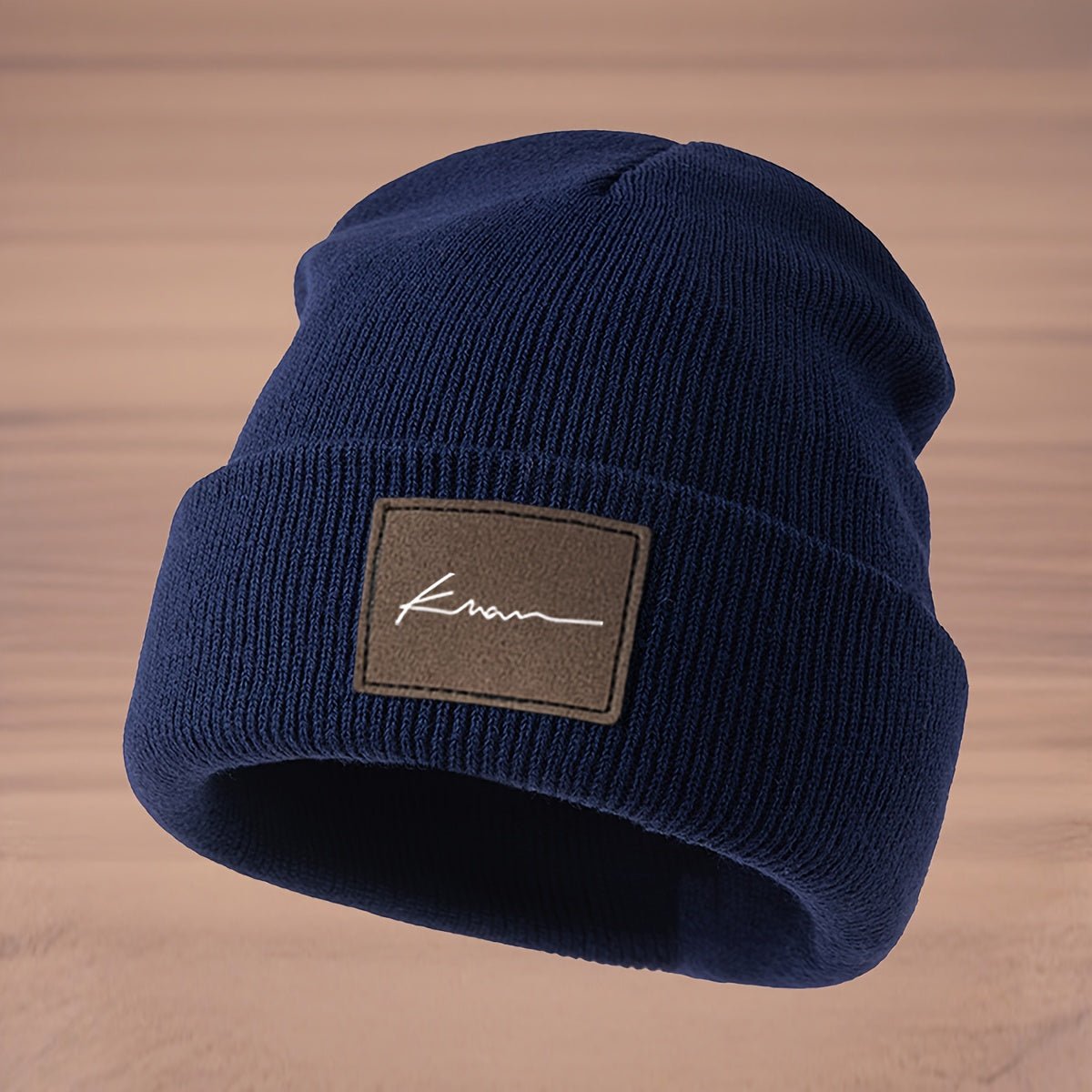 Gebreide Beanie met Letter K – Rekbare Wintermuts - Spotlights shopping