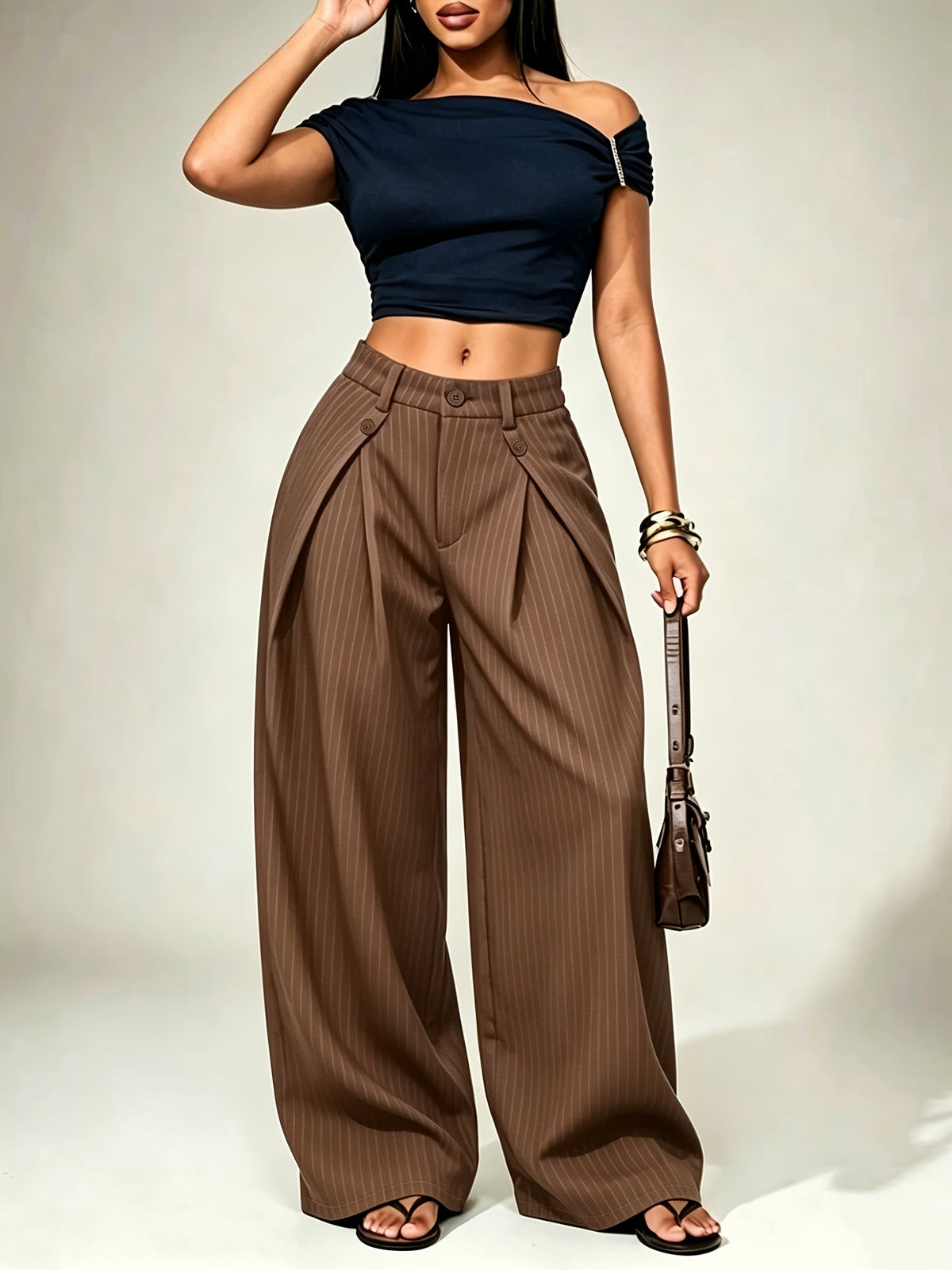 Gestreepte damesbroek met high-waist taille en wijde pijpen