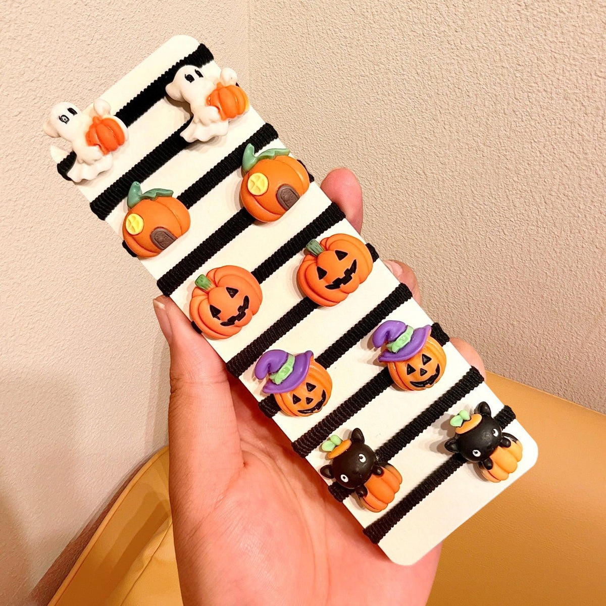 10 stuks Halloween haarelastiekjes met pompoen en geest