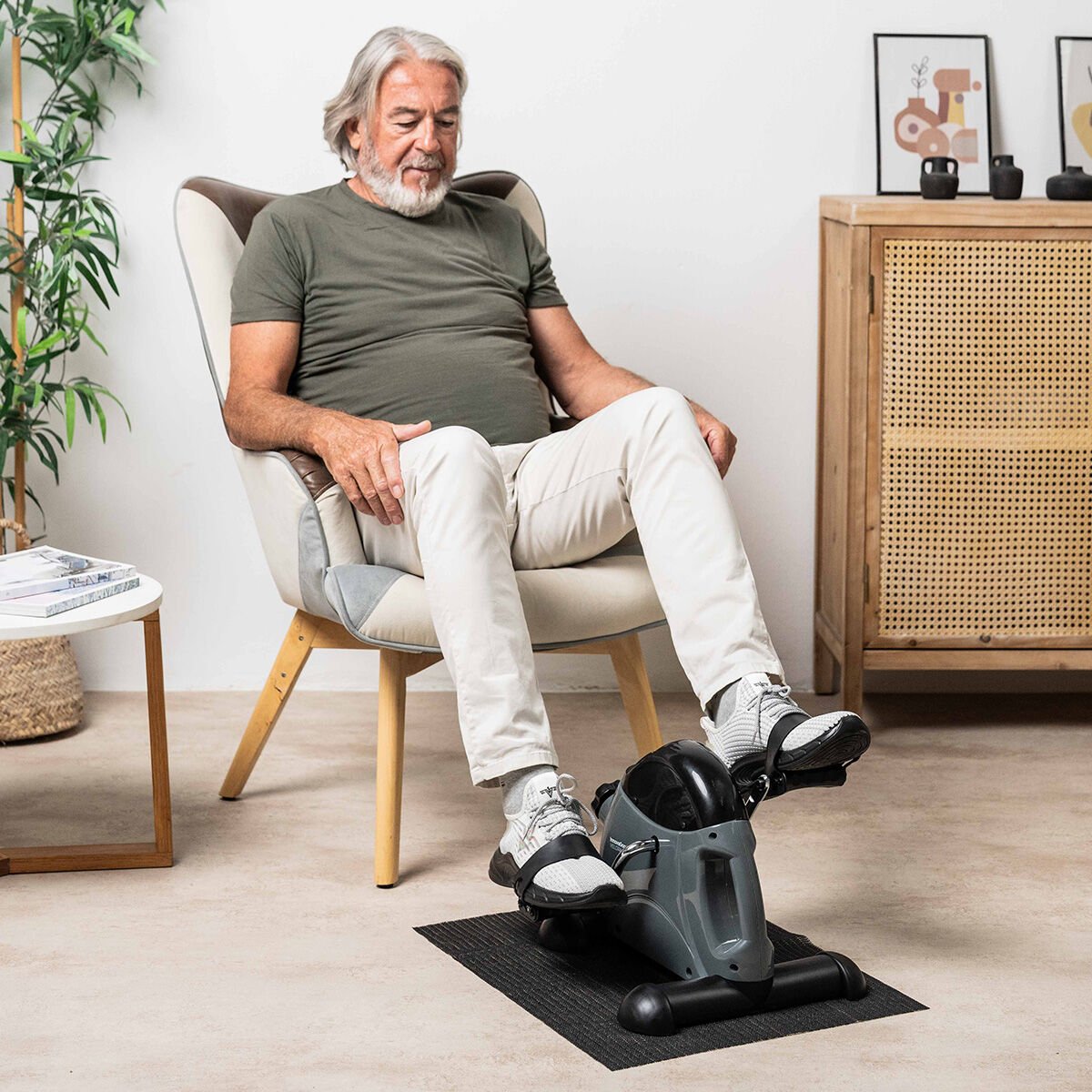 Velora 2100 mini hometrainer voor armen en benen met LCD-display en antislipmat