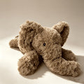 Zachte olifant knuffel met schattig cartoonontwerp