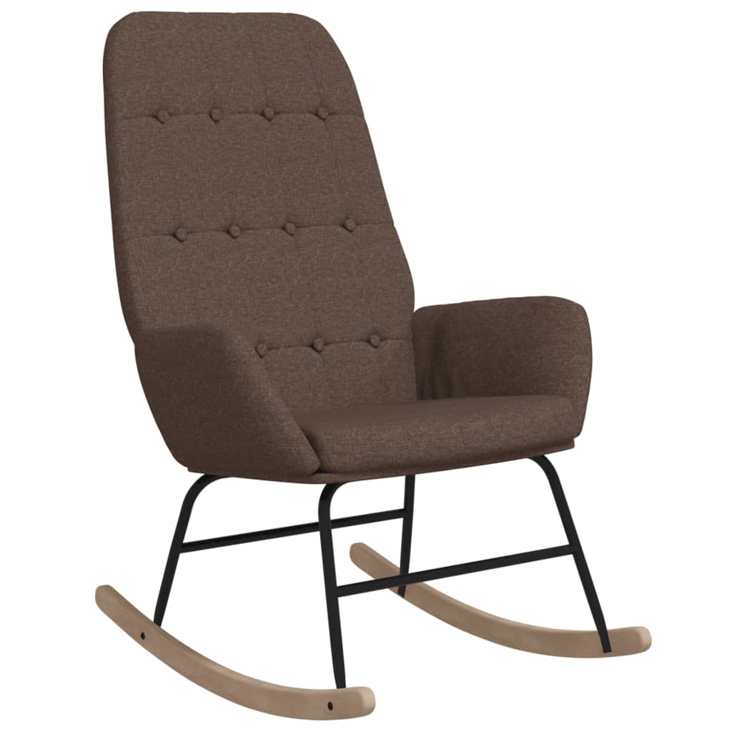 Taupekleurige schommelstoel met zachte stoffen bekleding, houten onderstel en comfortabele armleuningen