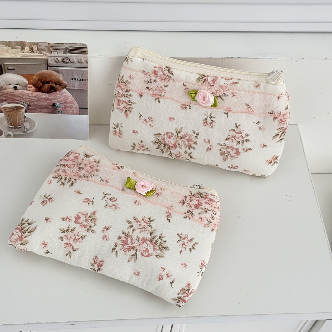 Vintage make-uptas met kanten afwerking en rozenprint - Spotlights shopping